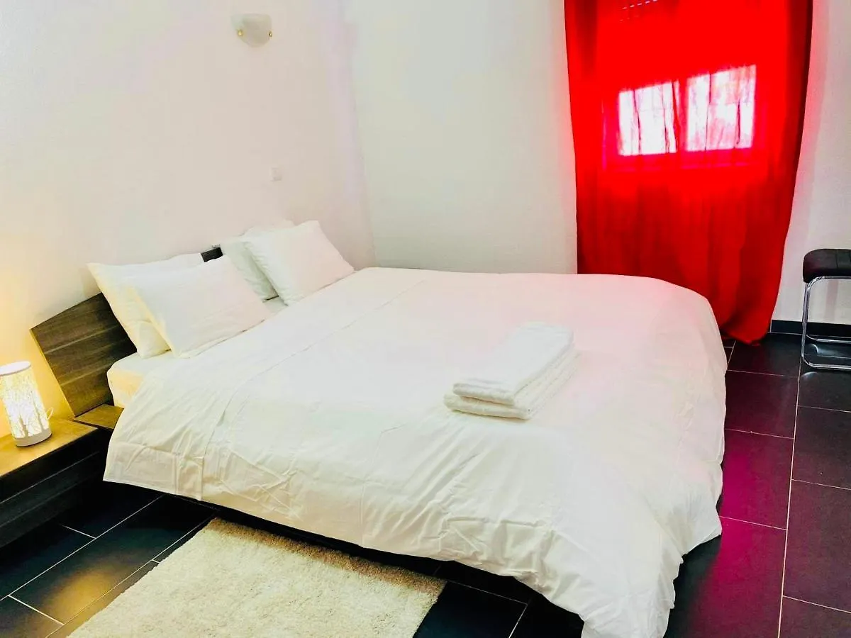 Albufeira Beach Side Apartment