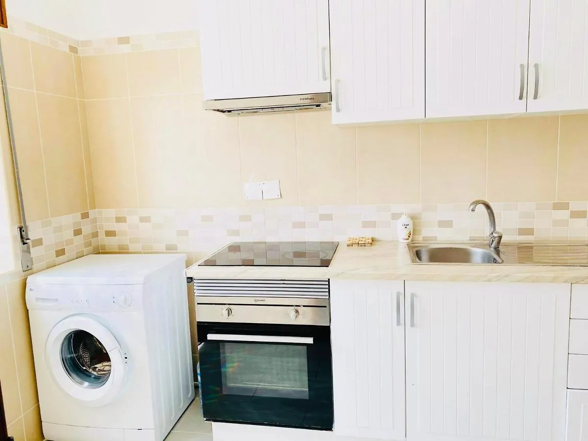 Albufeira Beach Side Apartment