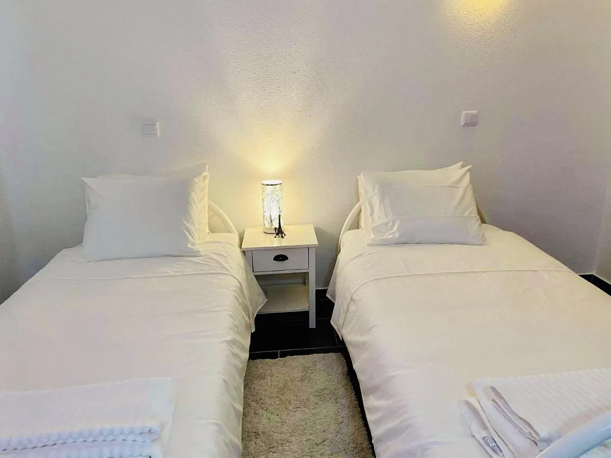 Albufeira Beach Side Apartment